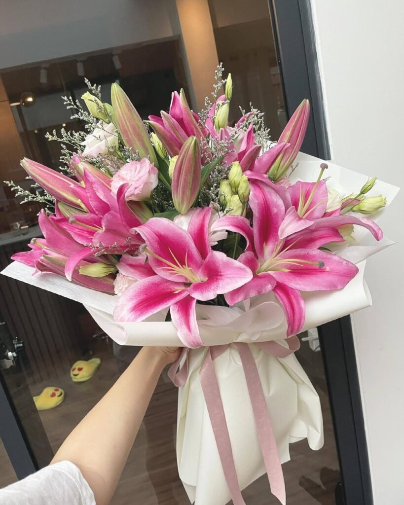 Lilies are striking, trumpet-shaped flowers with vibrant colors and a pleasant fragrance, often symbolizing purity and refined beauty.